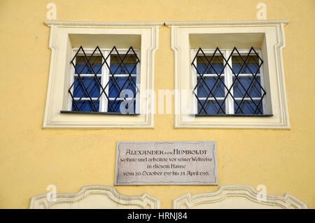 Salzbourg, Autriche - mars 9, 2012 : La maison où Alexander von Humboldt a vécu et travaillé pendant son arrêt à Salzbourg est une attraction touristique majeure Banque D'Images