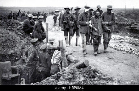 La première guerre mondiale, les prisonniers de guerre allemands, bataille de Guillemont, 1916 Banque D'Images