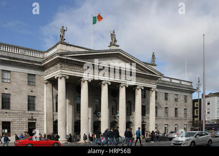 Le bureau de Poste Général dans O'Connell Street, Dublin, Irlande. Banque D'Images