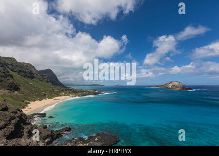 Une vue de Makapu'u beach de la ville pittoresque de outlook dans l'après-midi. Banque D'Images