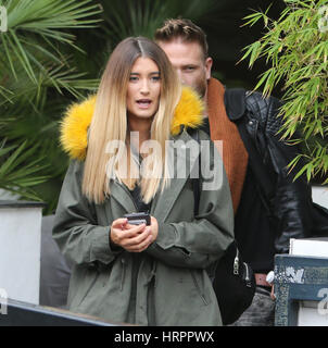 Charley Webb et Matthew Wolfenden et il fils hors studios ITV comprend : Charley Webb, Matthew Wolfenden Où : London, Royaume-Uni Quand : 31 Jan 2017 Banque D'Images