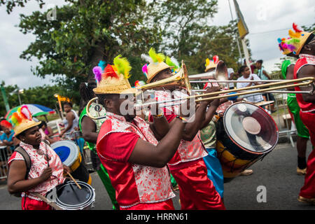 Des groupes de musique de carnaval sont grand ! Banque D'Images