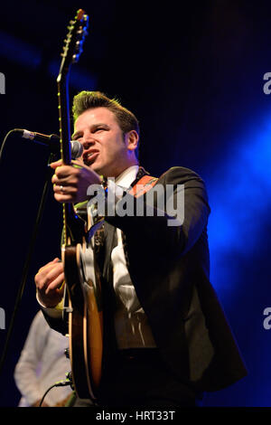 BARCELONA - 15 MAI : Eli Paperboy Reed, chanteur et auteur-compositeur, effectue à l'étape de Barth le 15 mai 2014 à Barcelone, Espagne. Banque D'Images