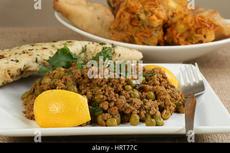 Le curry d'agneau hachée avec pois keema matar Banque D'Images