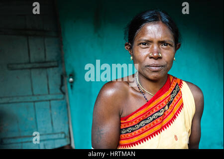 Femme appartenant à la tribu Kondh ( Inde) Banque D'Images