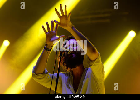 Barcelone - 4 JUIL : Le Père John Misty (band) en concert au Festival de Vida le 4 juillet 2015 à Barcelone, Espagne. Banque D'Images