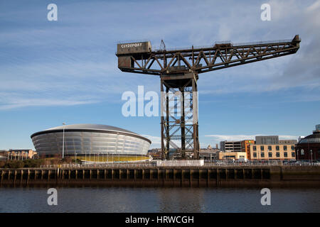 Glasgow, montrant la zone à quai Finnieston Crane et la SECC. Banque D'Images