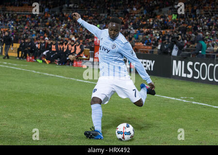 Washington, DC, USA. 08Th Mar, 2017. Sporting Kansas City en avant Gerso Fernades (7). Crédit : l'accès Photo/Alamy Live News Banque D'Images