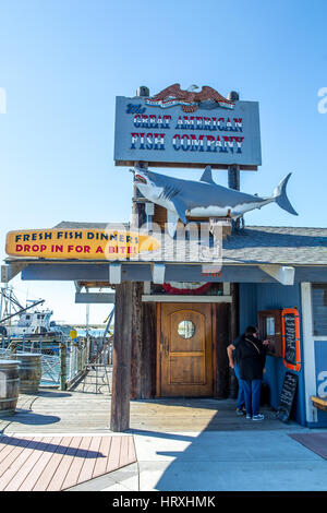 Le restaurant Great American fish company sur le port de Morro Bay California USA Banque D'Images