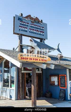 Le restaurant Great American fish company sur le port de Morro Bay California USA Banque D'Images