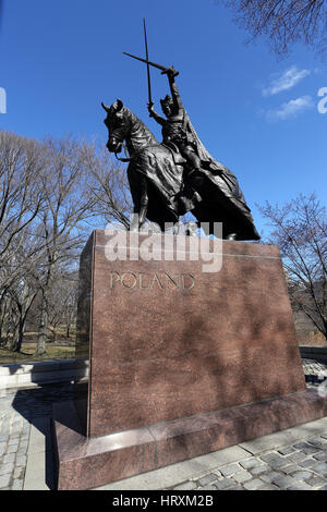 Statue du Roi Ladislas Jagellon de Pologne Central Park à New York City Banque D'Images