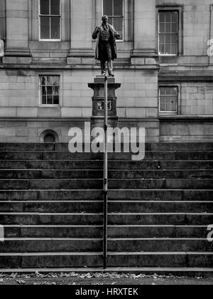 Drapeaux Liver Building Liverpool Banque D'Images