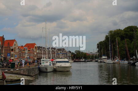 Mode de vie et la photographie de rue voyage de Hoorn une ville portuaire sur l'Ijsselmeer aux Pays-Bas Banque D'Images