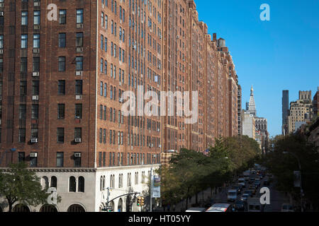 Le jardin avec terrasse London Metropolitan Life Insurance Company construction contexte West 23rd Street à partir de la ligne haute New York USA Banque D'Images