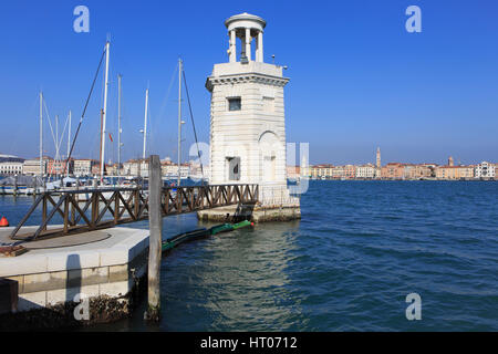 Le phare de la marina sur l'île de San Giorgio Maggiore à Venise, Italie Banque D'Images