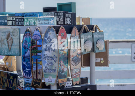 San Diego, où vous pourrez profiter de surfer sur l'océan pacifique. Un temps superbe et incroyable de personnes sympathiques. Banque D'Images