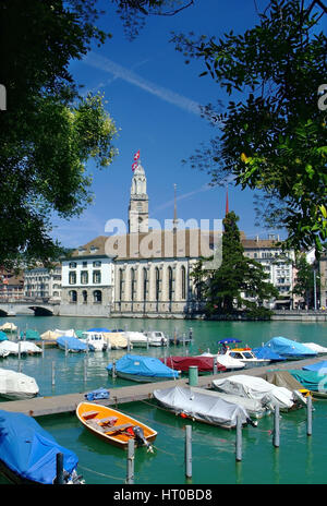 Blick ueber-Fréderic auf Grossmünster, Zuerich, Suisse - Zurich, Suisse Banque D'Images