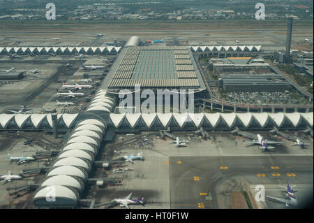 08.02.2017, Bangkok, Thaïlande, Asie - une vue aérienne de l'aéroport Suvarnabhumi de Bangkok. Banque D'Images