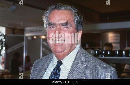 Rt. L'honorable Denis Healey, membre du parti travailliste de Leeds East, assiste à la conférence du parti à Brighton, Angleterre le 1 octobre 1991. Banque D'Images