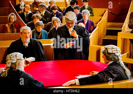Une scène dans la salle d'audience dans la prison d'Inveraray, Inveraray, Argyll and Bute, Ecosse Banque D'Images