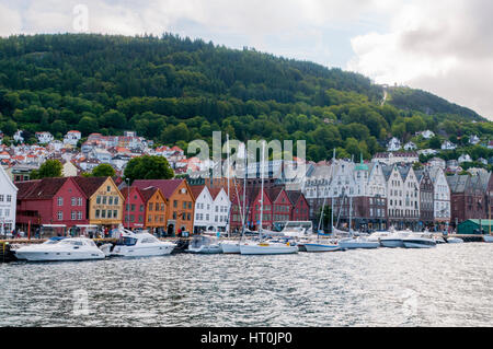 Vue de la mer de Bryggen Banque D'Images