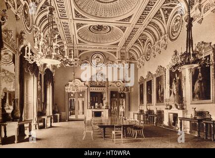 La salle à manger d'État, le palais de Buckingham, 1935. Artiste : Inconnu. Banque D'Images