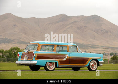 La Mercury Monterey station wagon 1955. Artiste : Simon de l'argile. Banque D'Images