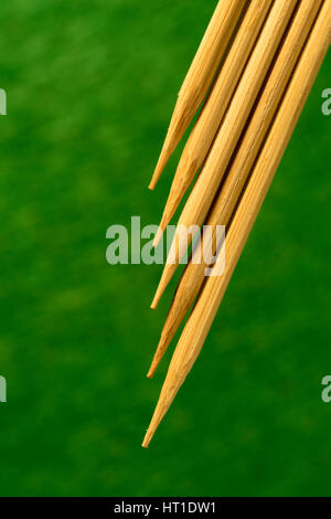 Macro photo de pointes aiguës de brochettes de bambou. Banque D'Images