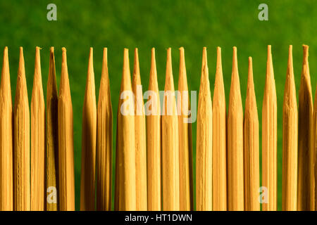 Macro photo de pointes aiguës de brochettes de bambou. Banque D'Images