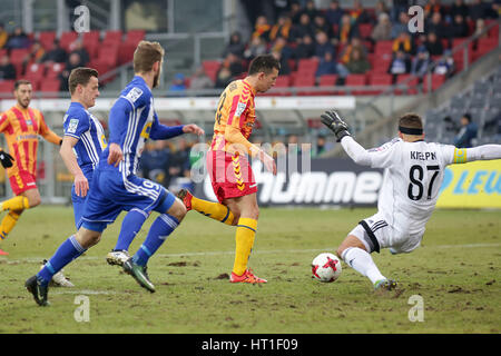 KIELCE, Pologne - 18 février 2017 : Premier Ministre polonais de Football Korona Kielce - Wisla Plock o/p Ilijan Micanski Banque D'Images