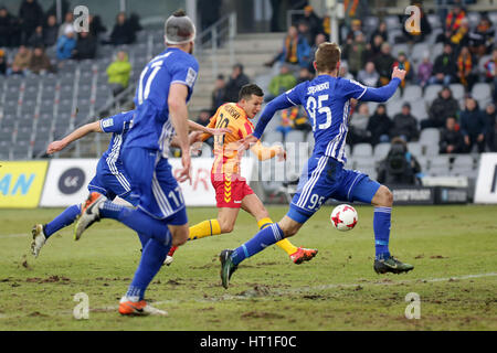 KIELCE, Pologne - 18 février 2017 : Premier Ministre polonais de Football Korona Kielce - Wisla Plock o/p Ilijan Micanski Banque D'Images