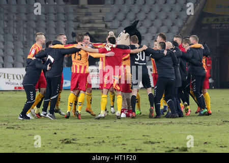 KIELCE, Pologne - 18 février 2017 : Premier Ministre polonais de Football Korona Kielce - Wisla Plock o/p team Banque D'Images