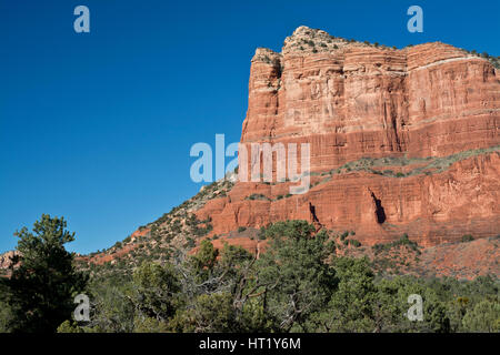 Roches rouges de Courthouse Butte dans Sedona, Arizona. Banque D'Images