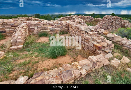 Orage d'été sur ruines de Lowry Pueblo, ruines Anasazi à Canyons of the Ancients National Monument, Colorado, USA Banque D'Images