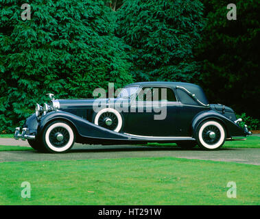 1933 Hispano Suiza J12. Artiste : Inconnu. Banque D'Images