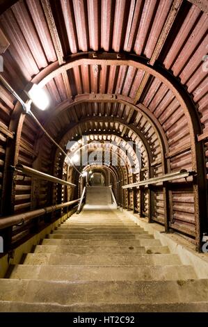 Les tunnels de guerre secrète, de l'enfer Coin, château de Douvres, Kent, 2009. Historique : L'artiste photographe personnel de l'Angleterre. Banque D'Images