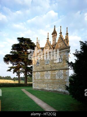 Rushton Lodge triangulaire, Northamptonshire, c2000s( ?). Artiste : Inconnu. Banque D'Images