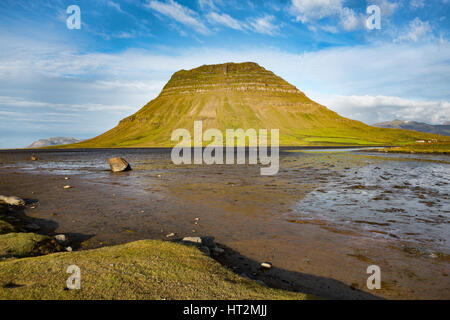 Le Mont Kirkjufell Islande summer Banque D'Images