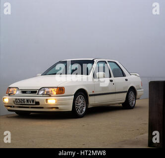 1990 Ford Sierra RS Cosworth Saphir : Artiste inconnu. Banque D'Images