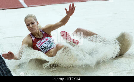 Belgrade, Serbie. 6Th Mar, 2017. Darya Klishina participe à la finale de saut en longueur sur la troisième journée de l'Europe d'athlétisme en salle 2017 à l'Aréna Kombank le 5 mars 2017 à Belgrade, Serbie. Credit : Nikola Krstic/Alamy Live News Banque D'Images