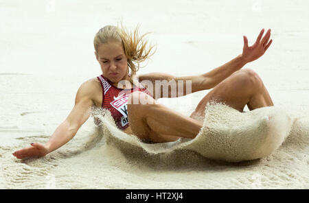 Belgrade, Serbie. 6Th Mar, 2017. Darya Klishina participe à la finale de saut en longueur sur la troisième journée de l'Europe d'athlétisme en salle 2017 à l'Aréna Kombank le 5 mars 2017 à Belgrade, Serbie. Credit : Nikola Krstic/Alamy Live News Banque D'Images