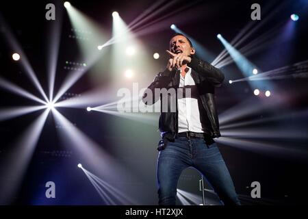 Milan, Italie. 6Th Mar, 2017. Modà live au Mediolanum Forum Assago dans Crédit : Roberto Finizio/ Alamy Live News Banque D'Images