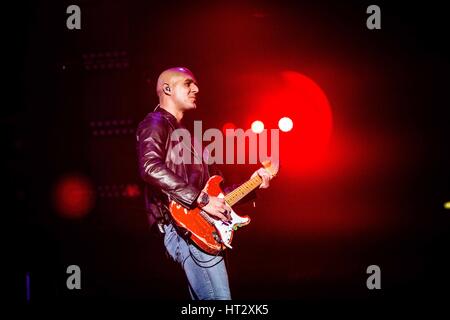 Milan, Italie. 6Th Mar, 2017. Modà live au Mediolanum Forum Assago dans Crédit : Roberto Finizio/ Alamy Live News Banque D'Images