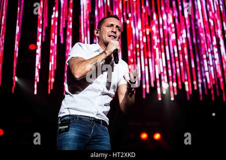 Milan, Italie. 6Th Mar, 2017. Modà live au Mediolanum Forum Assago dans Crédit : Roberto Finizio/ Alamy Live News Banque D'Images