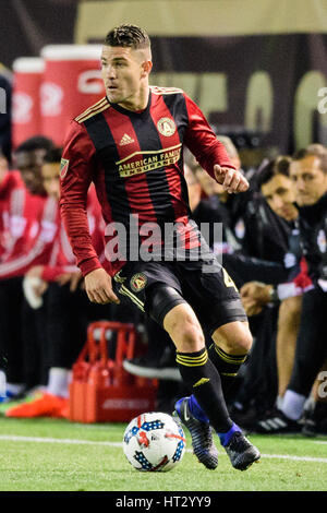 Atlanta, USA. 5Th Mar, 2017. Atlanta United Defender Greg Garza (4) au cours de la partie de soccer MLS entre les Red Bulls de New York et Atlanta United à Bobby Dodd Stadium le dimanche 5 mars 2017 à Atlanta, GA. Credit : Cal Sport Media/Alamy Live News Banque D'Images