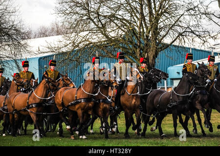 Londres, Royaume-Uni. 7 mars, 2017. Les Kings Royal Horse Artillery Inspection annuelle à la caserne de Woolwich, au sud-est de Londres. Une partie de la famille des troupes, les tâches comprennent le tir de Royal salue dans Hyde Park et Green Park sur Royal anniversaires et cérémonies d'État. 111 chevaux sont stationnés à la caserne de Woolwich. Credit : claire doherty/Alamy Live News Banque D'Images