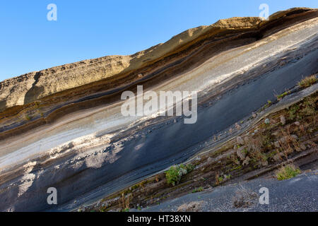 Différentes couches de roche, roche volcanique, Mirador La Tarta, parc national du Teide, Parque Nacional de las Cañadas del Teide Banque D'Images