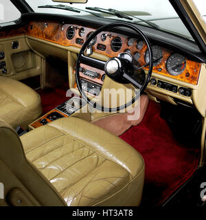 1975 Rolls Royce Corniche convertible. Artiste : Inconnu. Banque D'Images