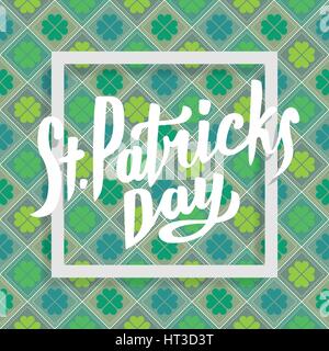 Heureux Saint Patricks day lettrage en trèfle. Illustration de Vecteur
