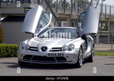 2005 Mercedes Benz SLR McLaren Artiste : Inconnu. Banque D'Images